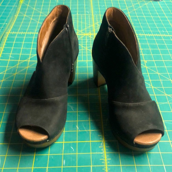 Dansko women’s Delphina size 81/2. - Picture 1 of 1